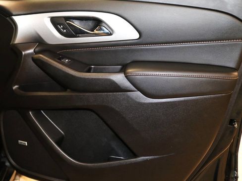 Used 2020 Chevrolet Traverse LT w/ LT Premium Package image 72