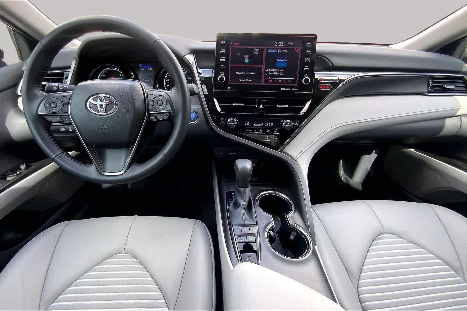 Used 2024 Toyota Camry SE w/ Audio Upgrade Package FWD image 16
