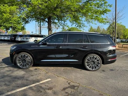 New 2025 Lincoln Aviator Black Label image 3