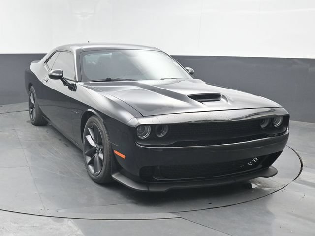 Used 2022 Dodge Challenger R/T RWD image 9