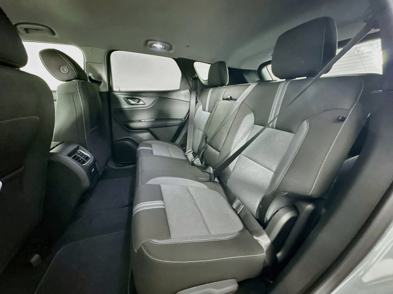 New 2026 Chevrolet Blazer LT w/ Midnight/Sport Edition AWD/4WD image 24