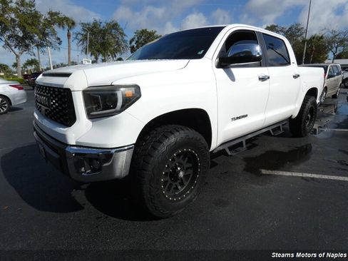 Used 2017 Toyota Tundra SR5 image 3