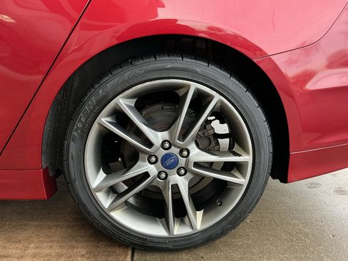 Used 2015 Ford Fusion Titanium image 27