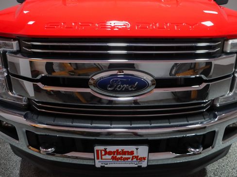 Used 2017 Ford F250 Lariat w/ Chrome Package AWD/4WD image 4