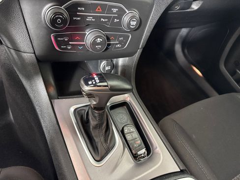 Used 2019 Dodge Charger R/T image 19