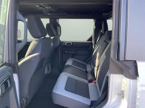 New 2025 Ford Bronco 4-Door AWD/4WD image 30