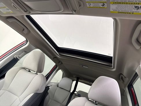 Used 2019 Subaru Forester Premium w/ All-Weather Package image 17