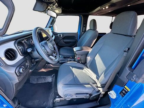 Used 2024 Jeep Wrangler Sport S image 19