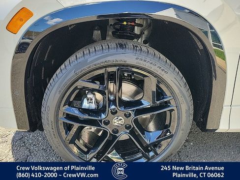 New 2026 Volkswagen Tiguan SE R-Line AWD/4WD image 17