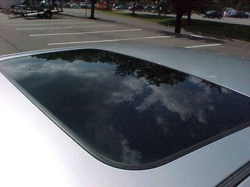 Used 2010 Toyota Camry LE FWD image 8