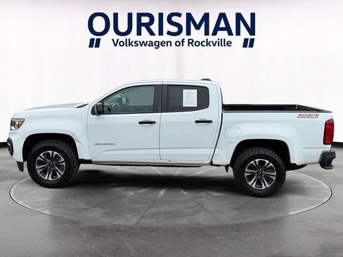 Used 2022 Chevrolet Colorado Z71 AWD/4WD image 3