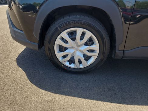 Certified 2023 Toyota Corolla Cross L AWD/4WD image 9