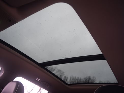 Used 2024 Volkswagen Atlas SEL Premium R-Line image 21