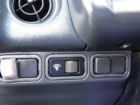 Used 1996 MAZDA MX-5 Miata RWD image 89