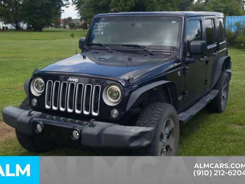 Used 2016 Jeep Wrangler Unlimited Sahara AWD/4WD image 21