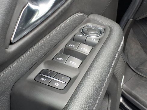 Used 2022 GMC Yukon Denali image 13