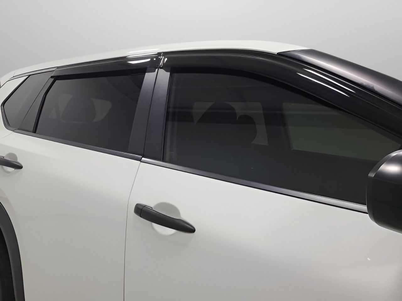 Used 2021 Nissan Rogue S AWD/4WD image 11