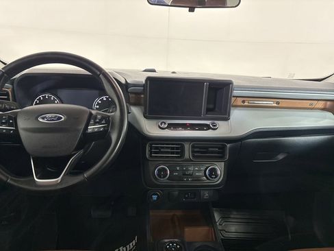 Used 2023 Ford Maverick Lariat w/ Equipment Group 500A Standard AWD/4WD image 19
