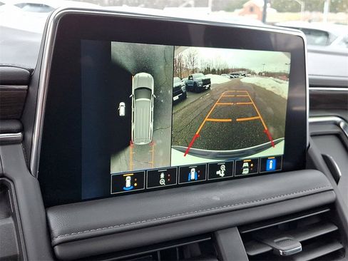 Used 2023 Chevrolet Tahoe LT w/ Luxury Package image 21