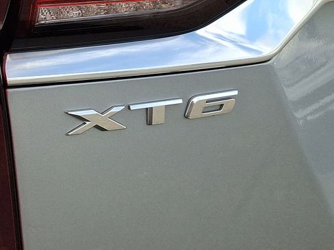 Used 2023 Cadillac XT6 Premium Luxury image 30