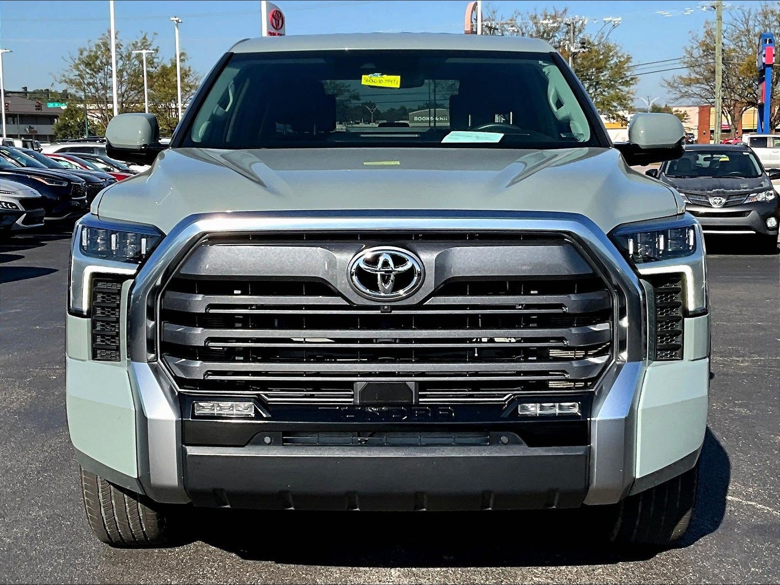 Used 2024 Toyota Tundra Limited AWD/4WD image 2