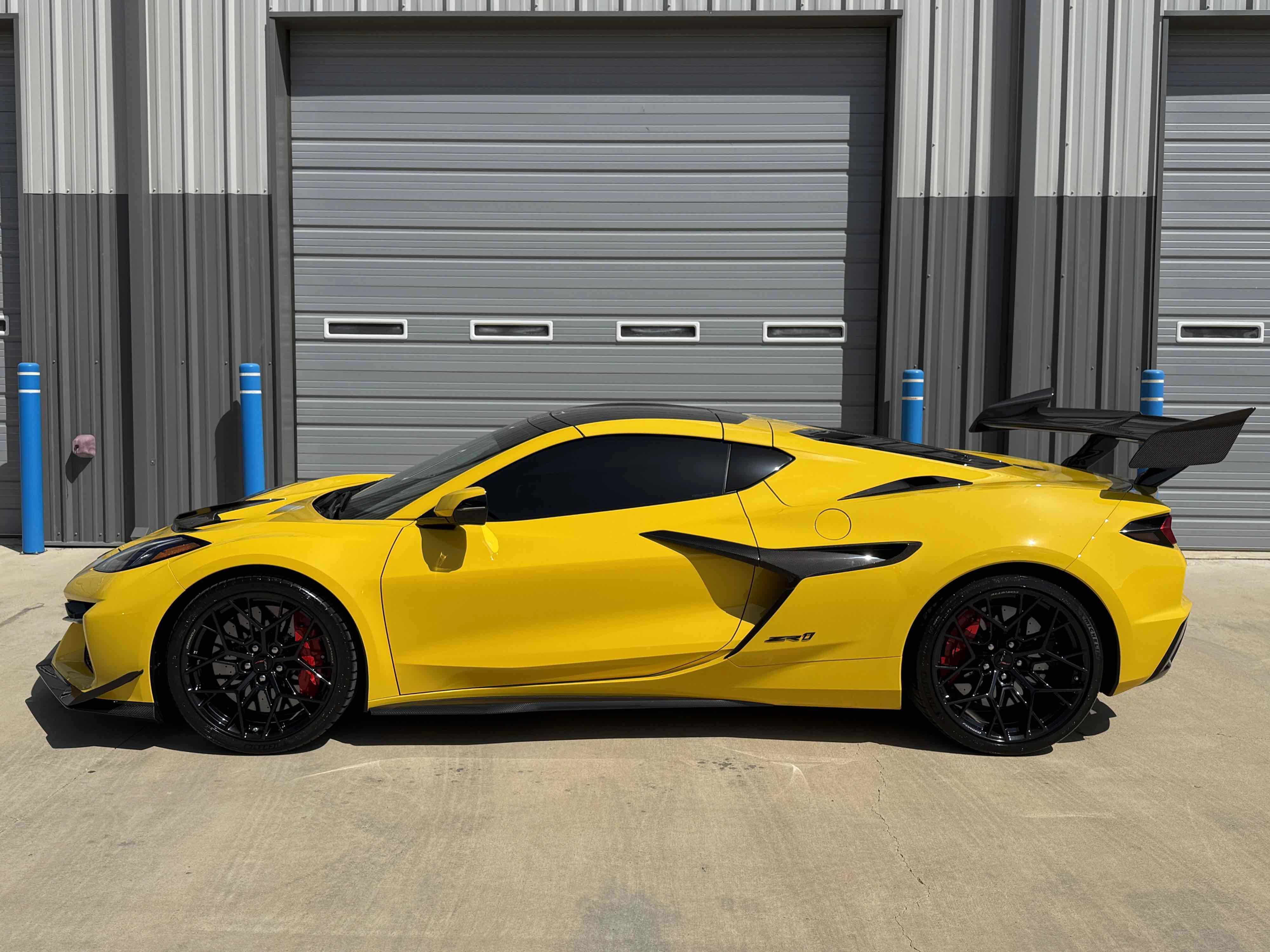 Used 2026 Chevrolet Corvette ZR1 w/ ZR1 Carbon Fiber Aero Package RWD image 34