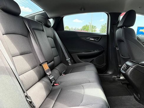 Used 2022 Chevrolet Malibu LT FWD image 11