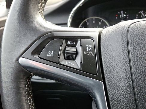 Certified 2022 Buick Encore Preferred w/ Safety Package image 17