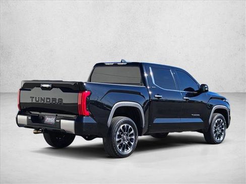 Used 2025 Toyota Tundra Limited AWD/4WD image 5