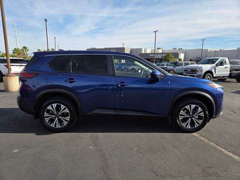 Used 2023 Nissan Rogue SV FWD image 7