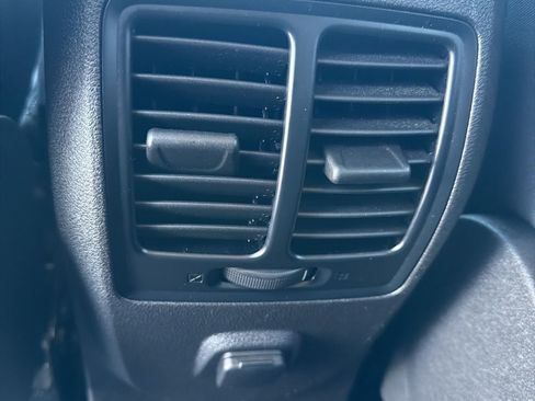 Used 2017 Ford Escape SE image 13