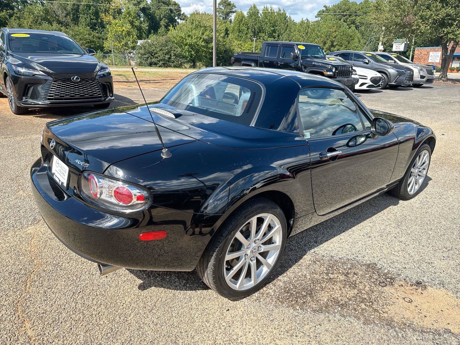 Used 2008 MAZDA MX-5 Miata Grand Touring w/ Premium Pkg RWD image 22