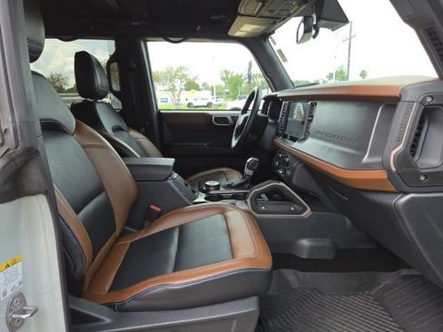 Certified 2024 Ford Bronco Outer Banks AWD/4WD image 16