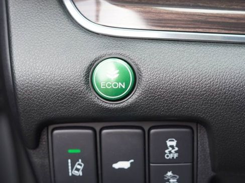 Used 2016 Honda CR-V Touring image 18