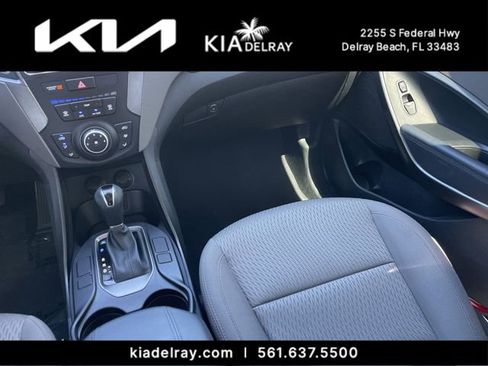 Used 2018 Hyundai Santa Fe Sport image 14