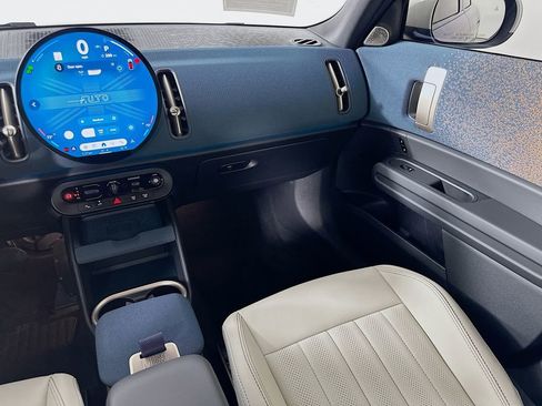 Certified 2025 MINI Cooper Countryman S w/ Comfort Package Max image 23