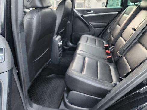 Used 2016 Volkswagen Tiguan R-Line FWD image 21