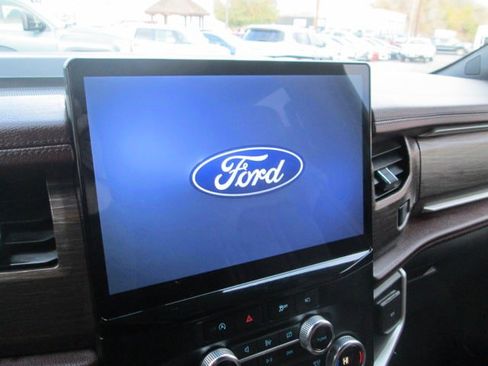 Used 2023 Ford Expedition Max Limited AWD/4WD image 18