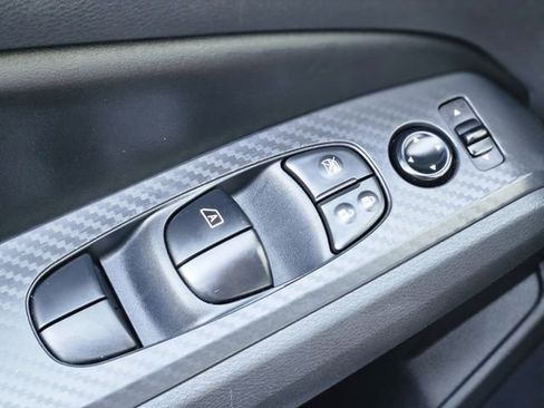 Certified 2025 Nissan Altima 2.5 SV FWD image 21