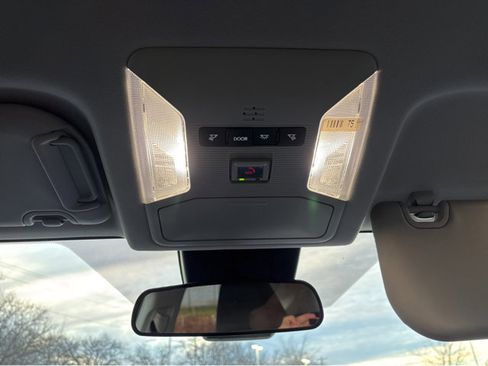 Used 2024 Toyota RAV4 XLE image 40