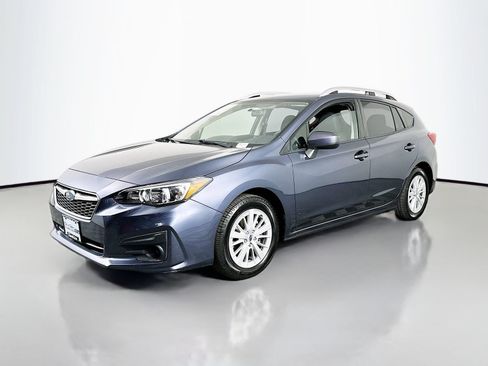 Used 2017 Subaru Impreza 2.0i Premium AWD/4WD image 3