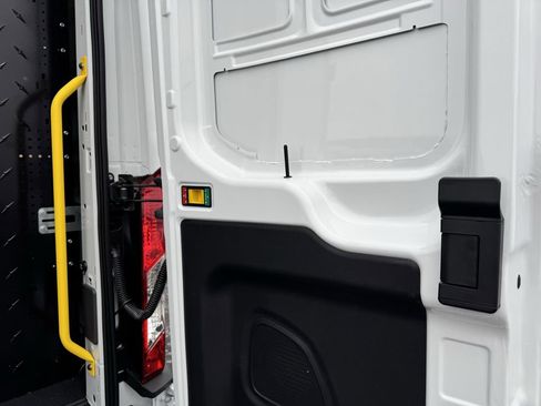 New 2026 Ford Transit 250 148 Medium Roof image 7