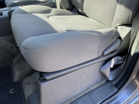 Used 2017 Nissan Frontier SV w/ SV Value Truck Package image 13