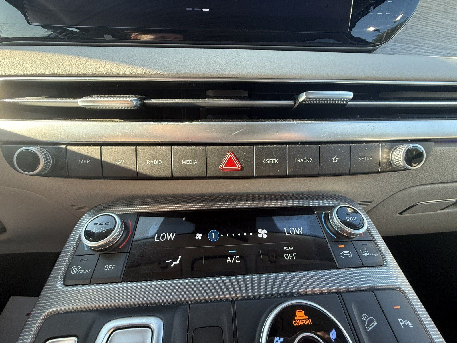 Used 2023 Hyundai Palisade Calligraphy AWD/4WD image 17