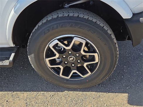 New 2025 Ford Bronco Outer Banks image 7