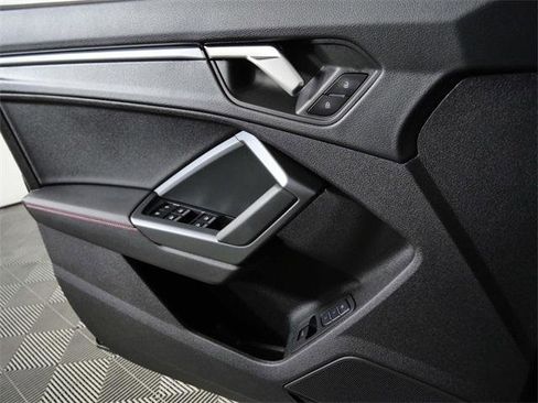 Used 2025 Audi Q3 2.0T Premium Plus w/ Premium Plus Package image 26