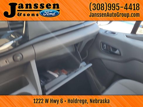 Used 2023 Ford Transit 350 XLT image 27