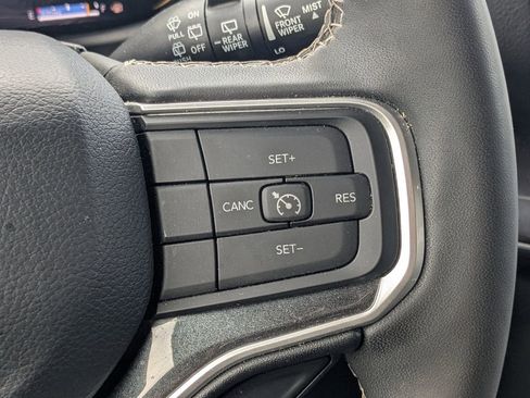 Used 2024 Jeep Wagoneer L 4WD image 22