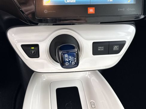 Used 2018 Toyota Prius Four Touring w/ Premium Convenience Package FWD image 14