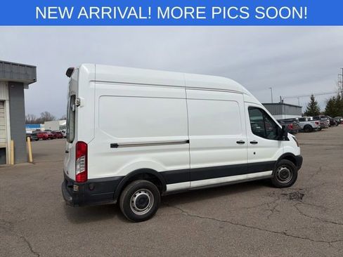 Used 2019 Ford Transit 250 148 High Roof image 4